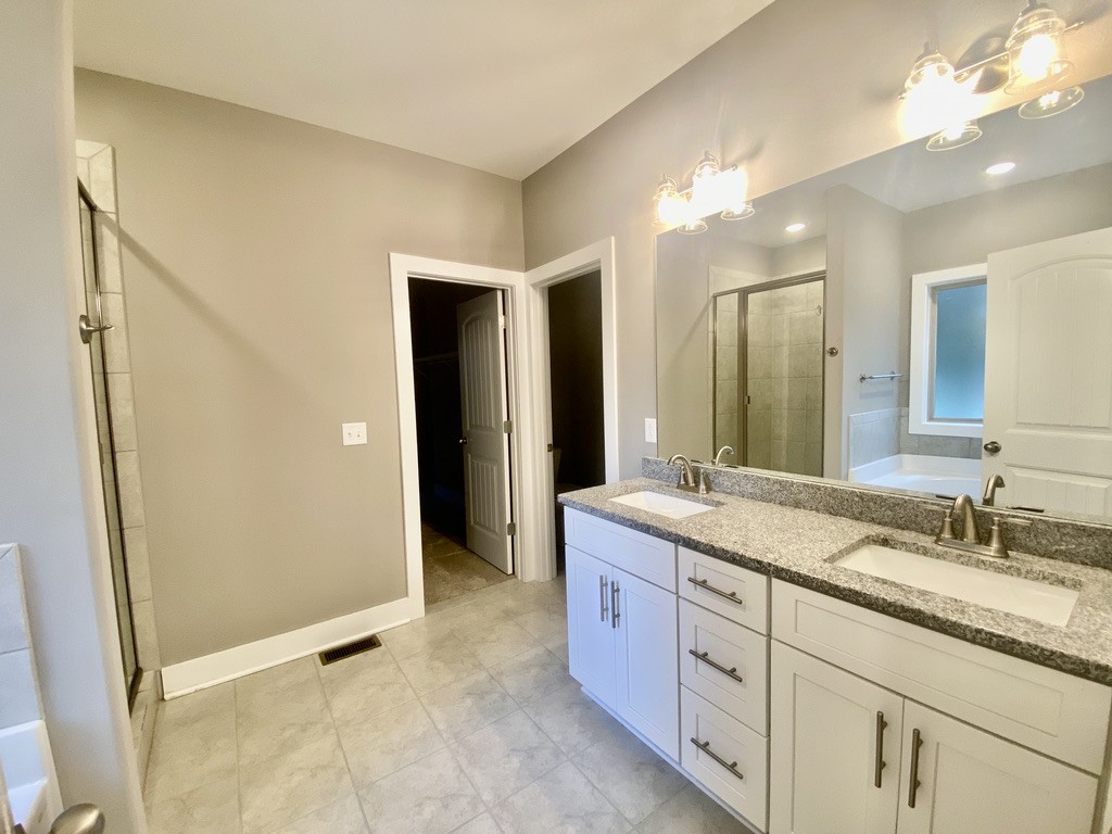 158 Briarwood Ln Property Photo 22