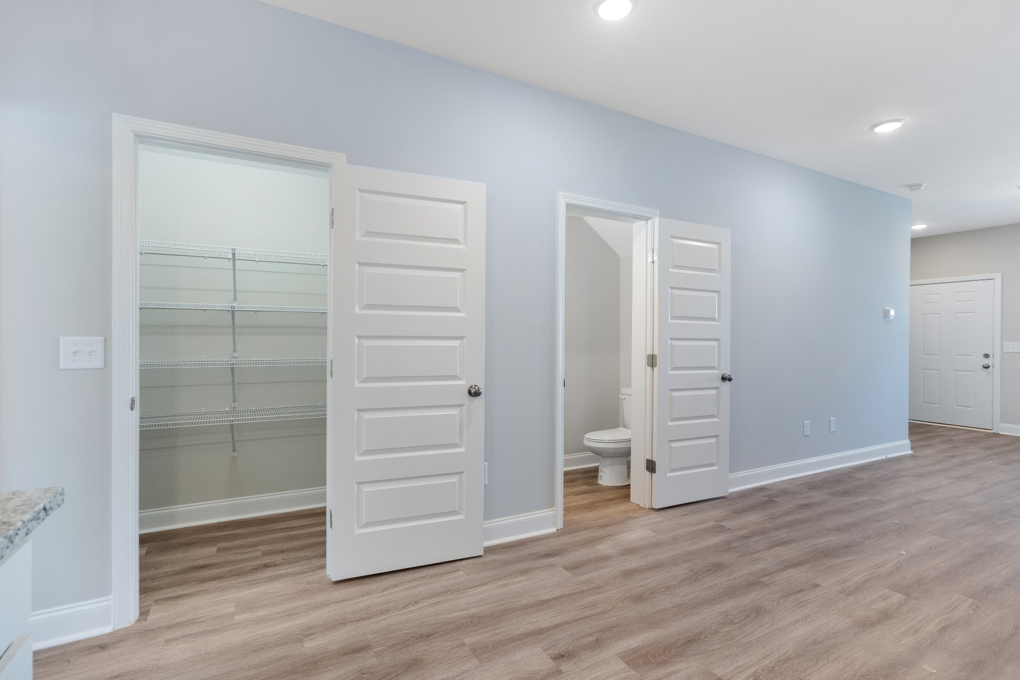 111 Oak St Property Photo 15