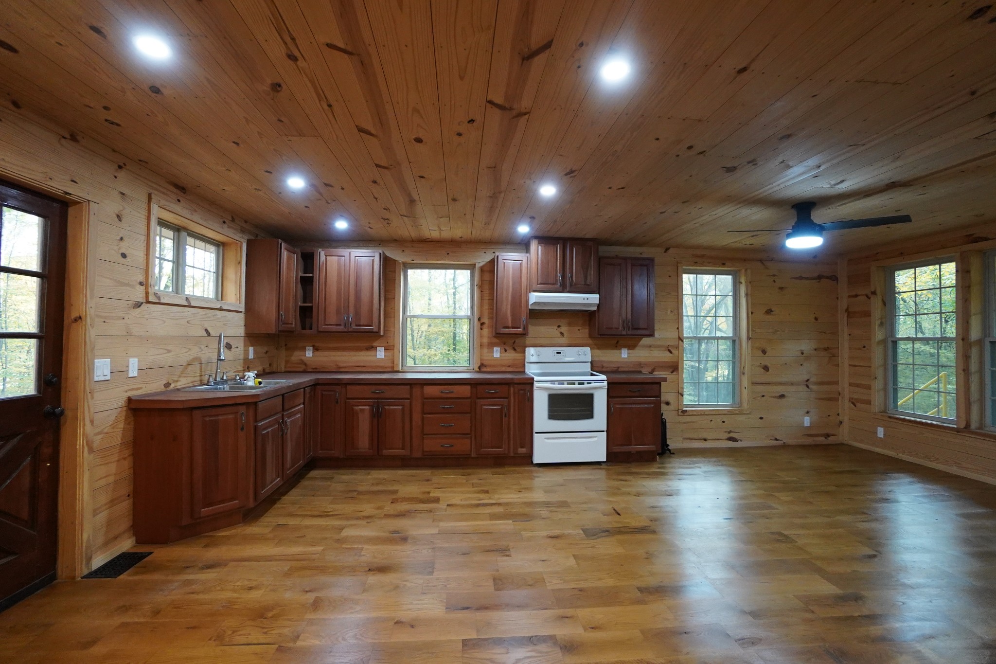 188 Woods Road Property Photo 6