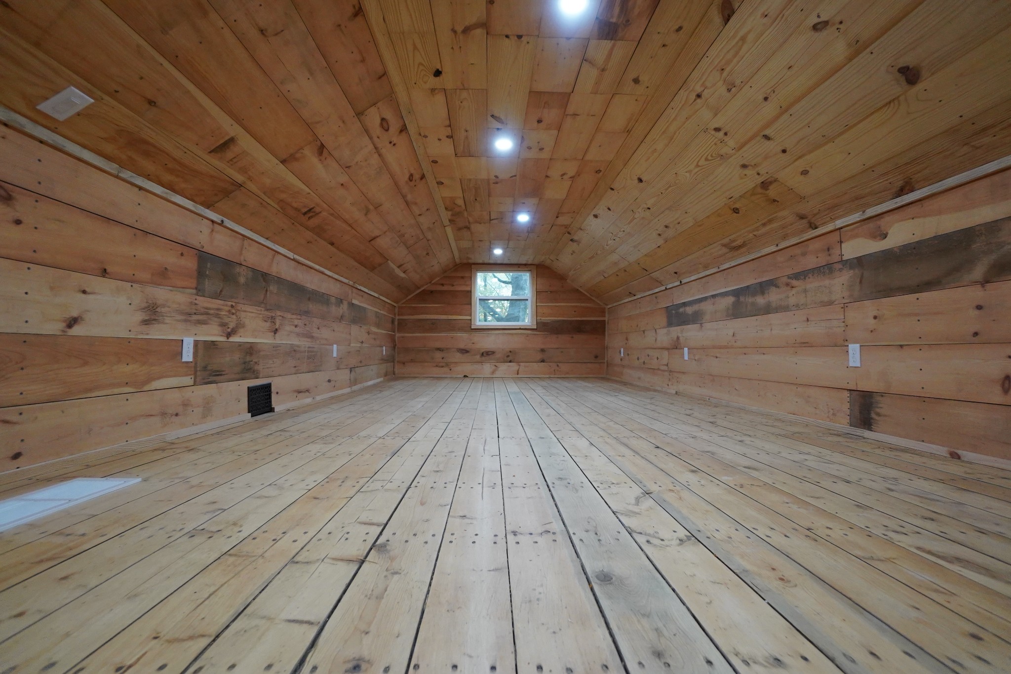188 Woods Road Property Photo 12