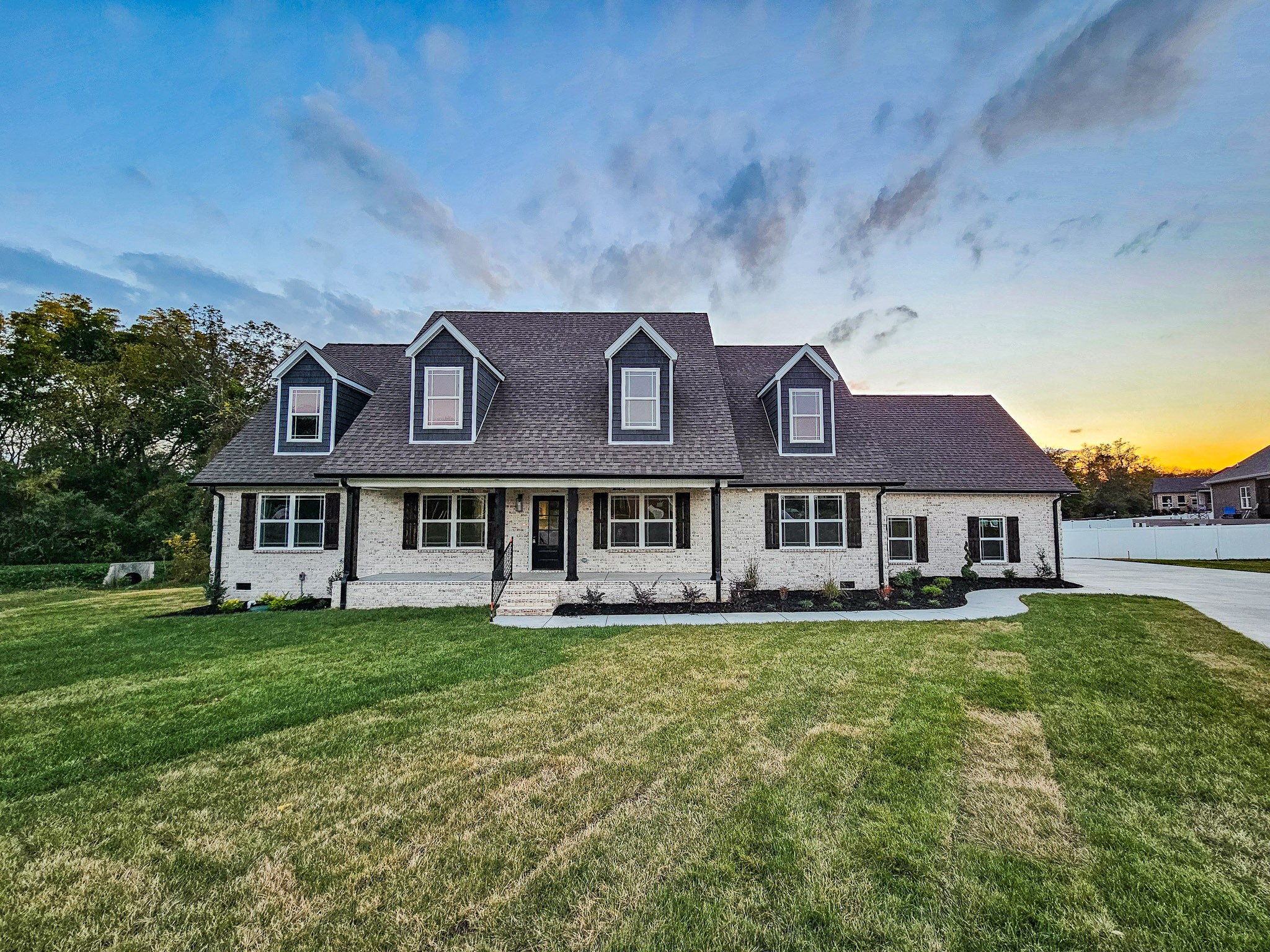 607 Apple Blossom Trl Property Photo 2