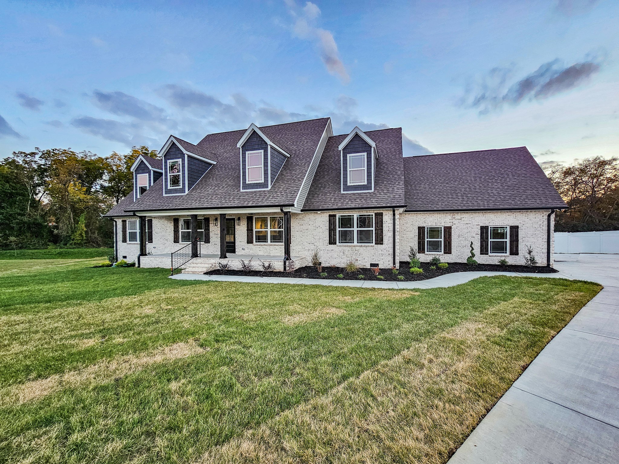 607 Apple Blossom Trl Property Photo 6