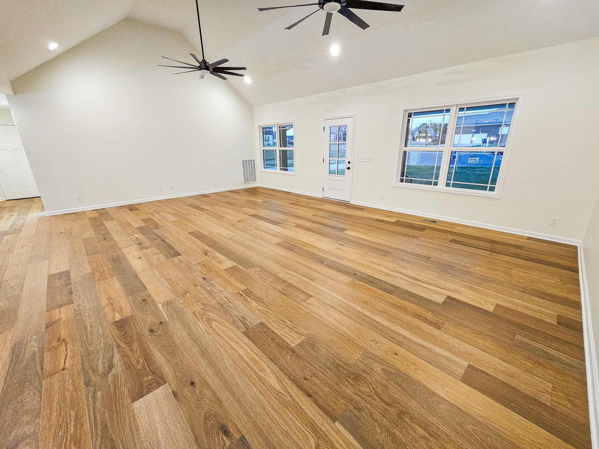 607 Apple Blossom Trl Property Photo 9