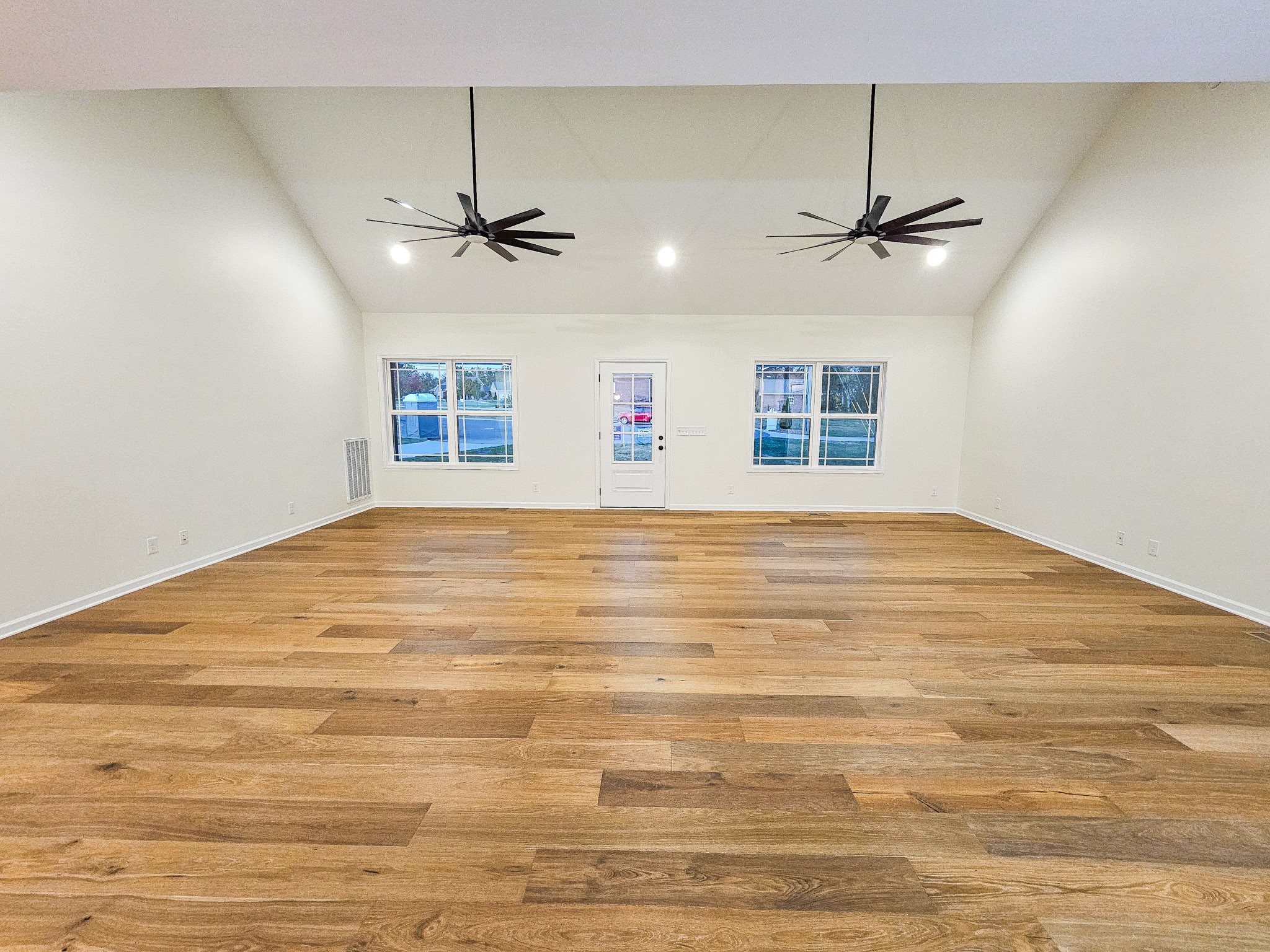 607 Apple Blossom Trl Property Photo 12