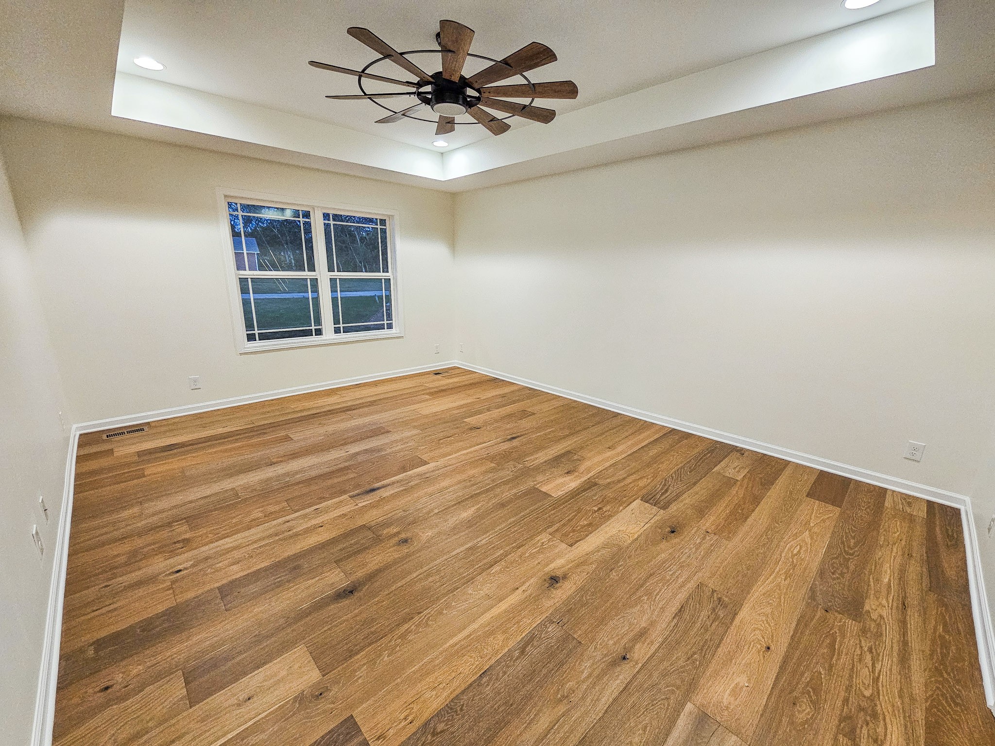 607 Apple Blossom Trl Property Photo 20