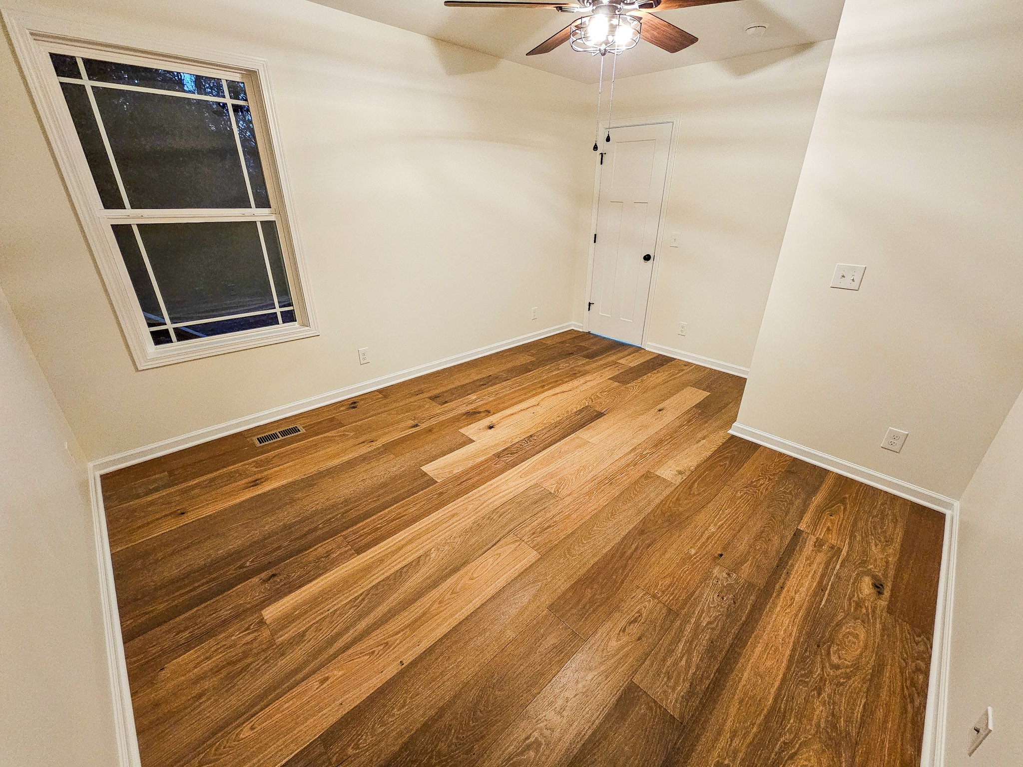 607 Apple Blossom Trl Property Photo 33