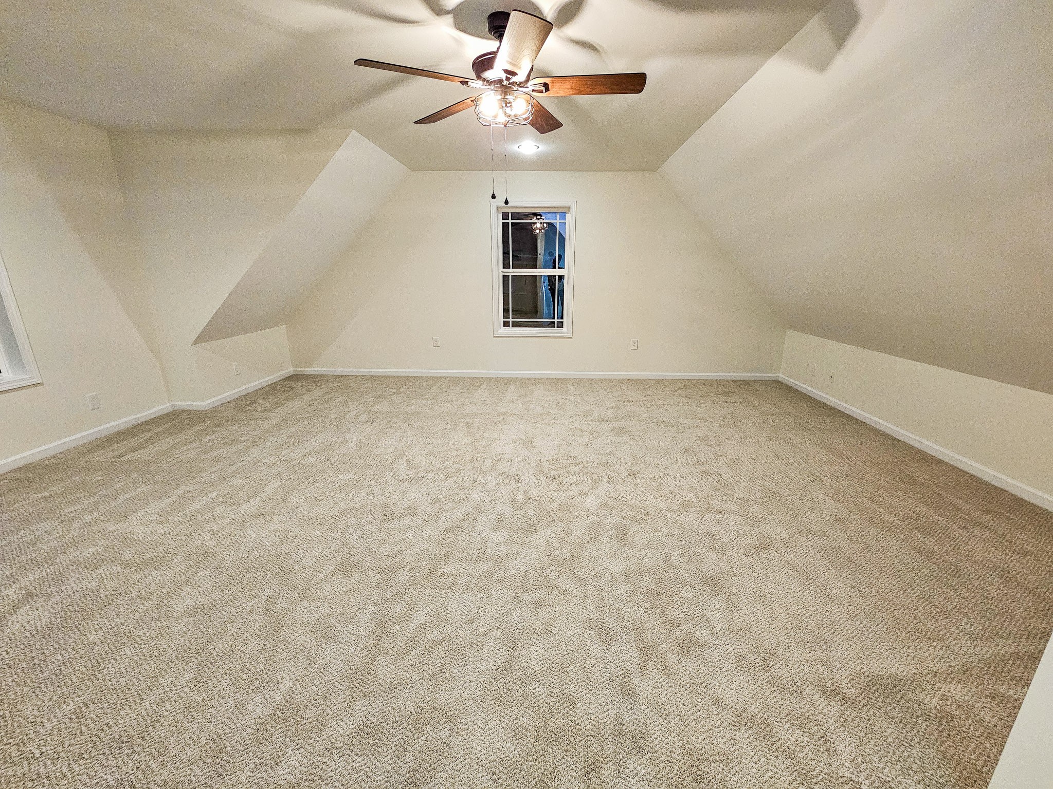 607 Apple Blossom Trl Property Photo 36