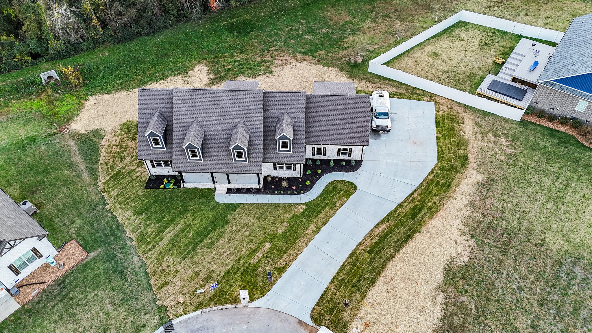607 Apple Blossom Trl Property Photo 44
