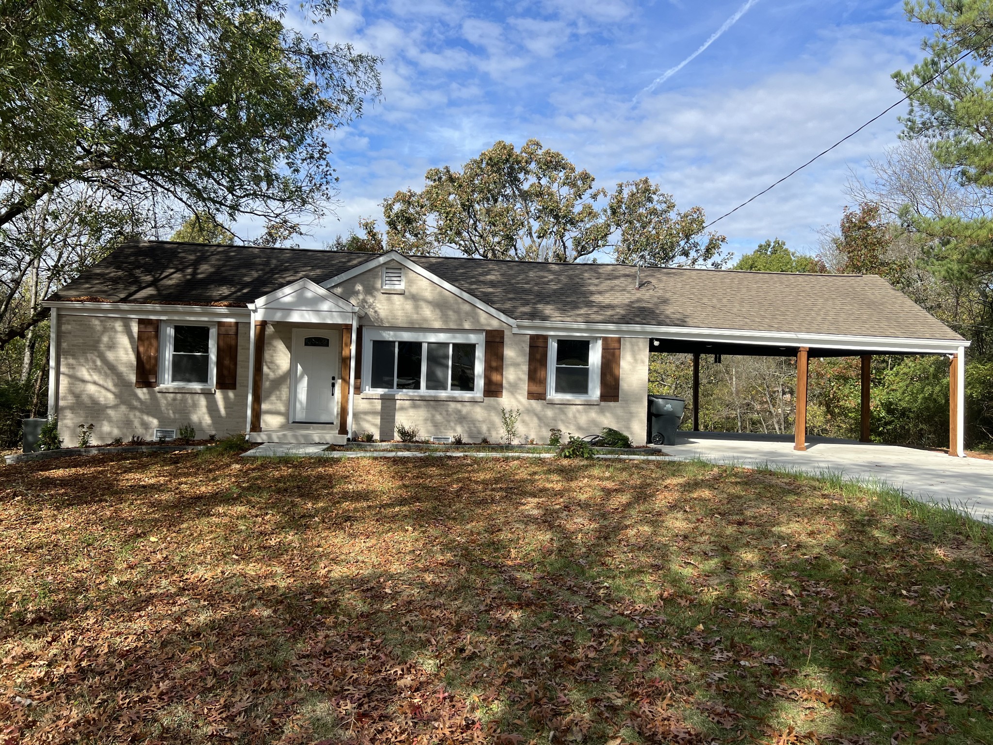 301 Rural Hill Ct Property Photo 1