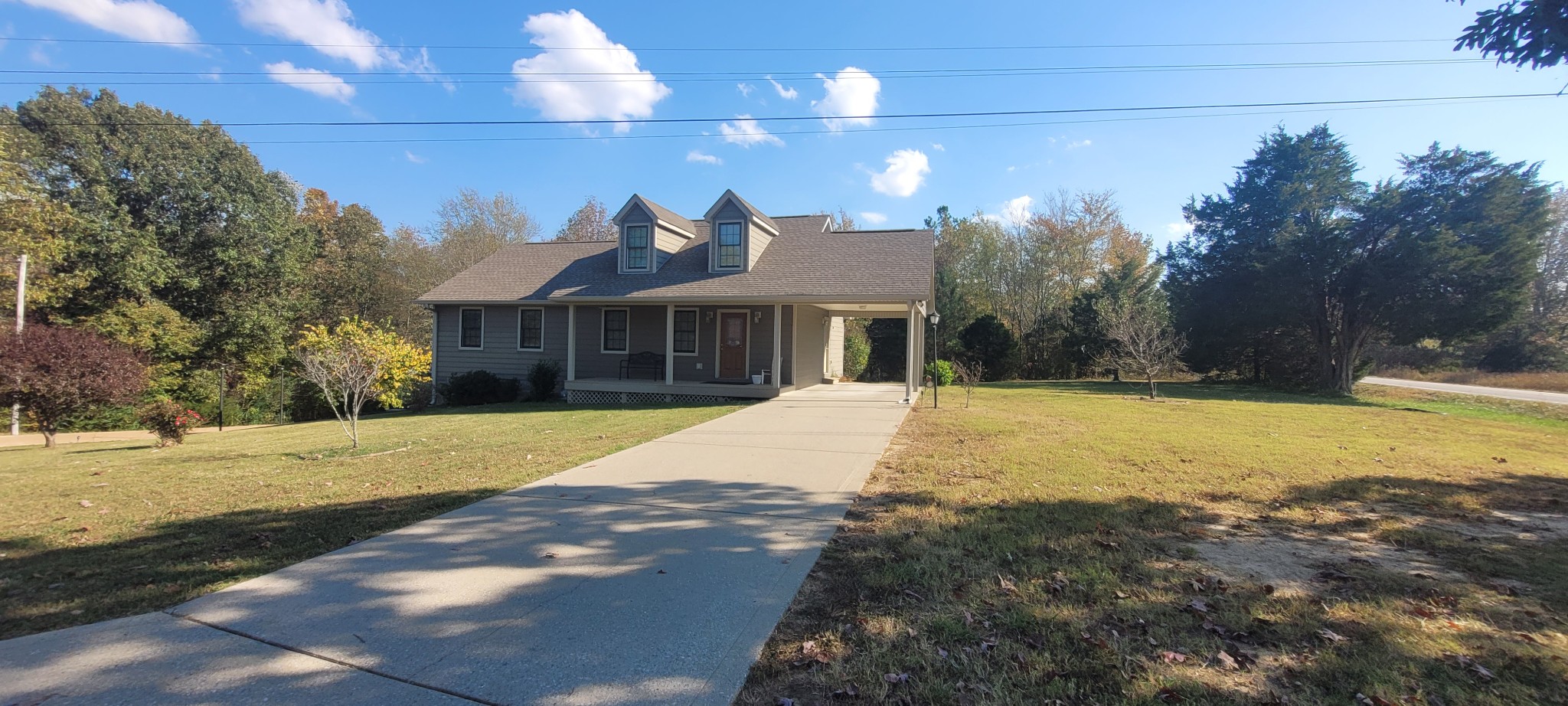104 Oak Crest Dr Property Photo 1