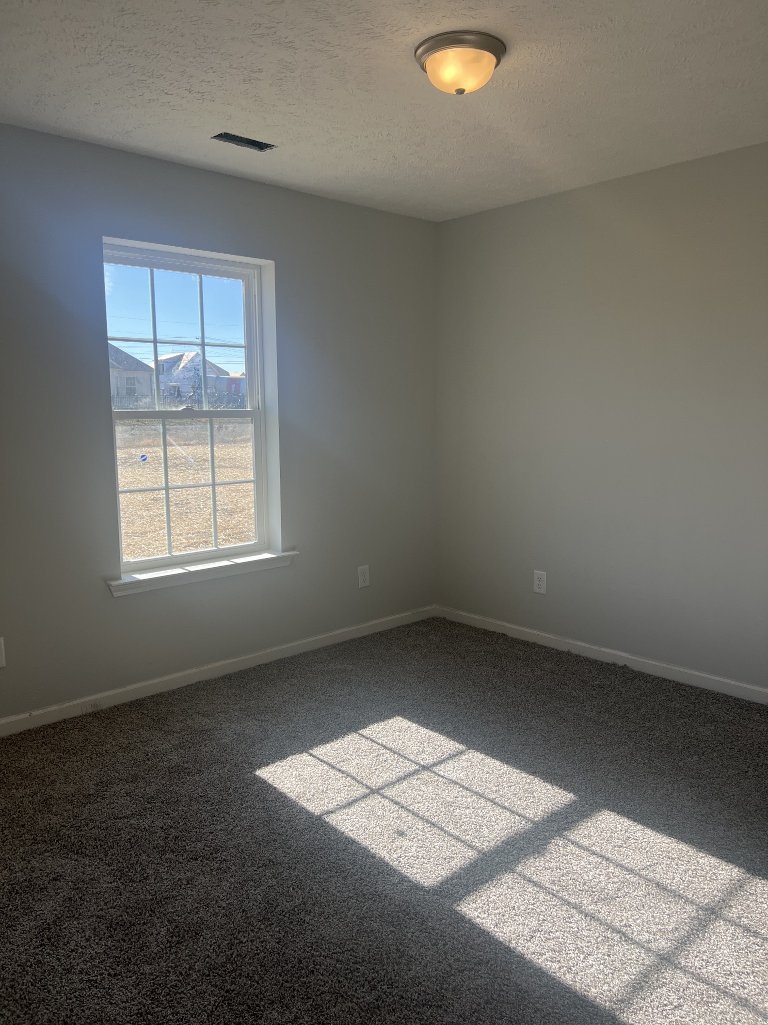 102 Hidden Circle Property Photo 6