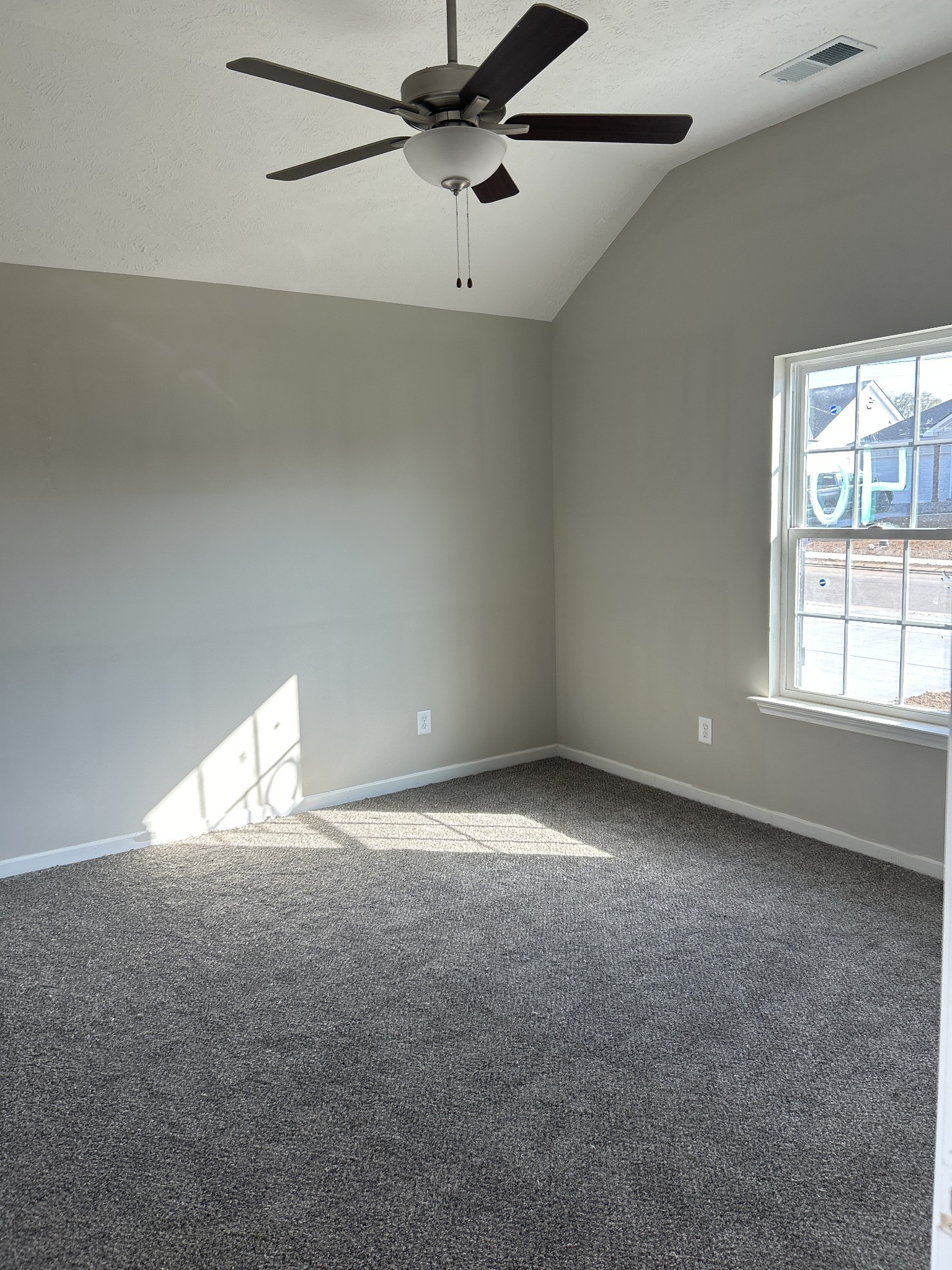 102 Hidden Circle Property Photo 14