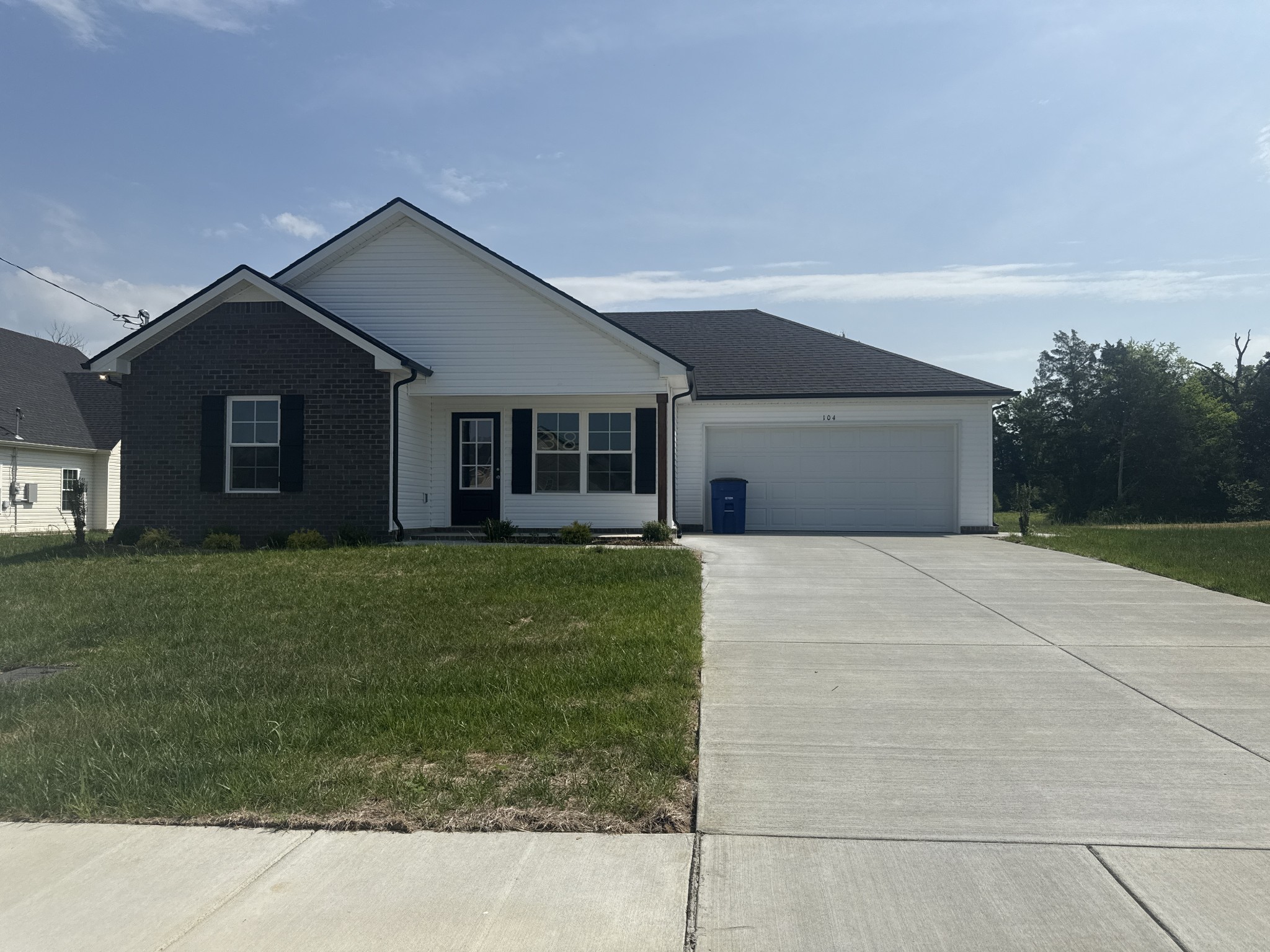104 Hidden Circle Property Photo 1