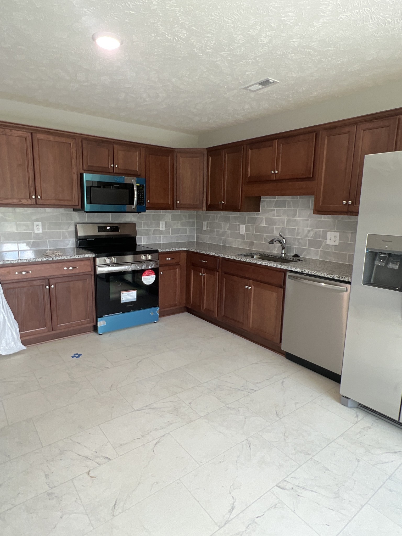 104 Hidden Circle Property Photo 4
