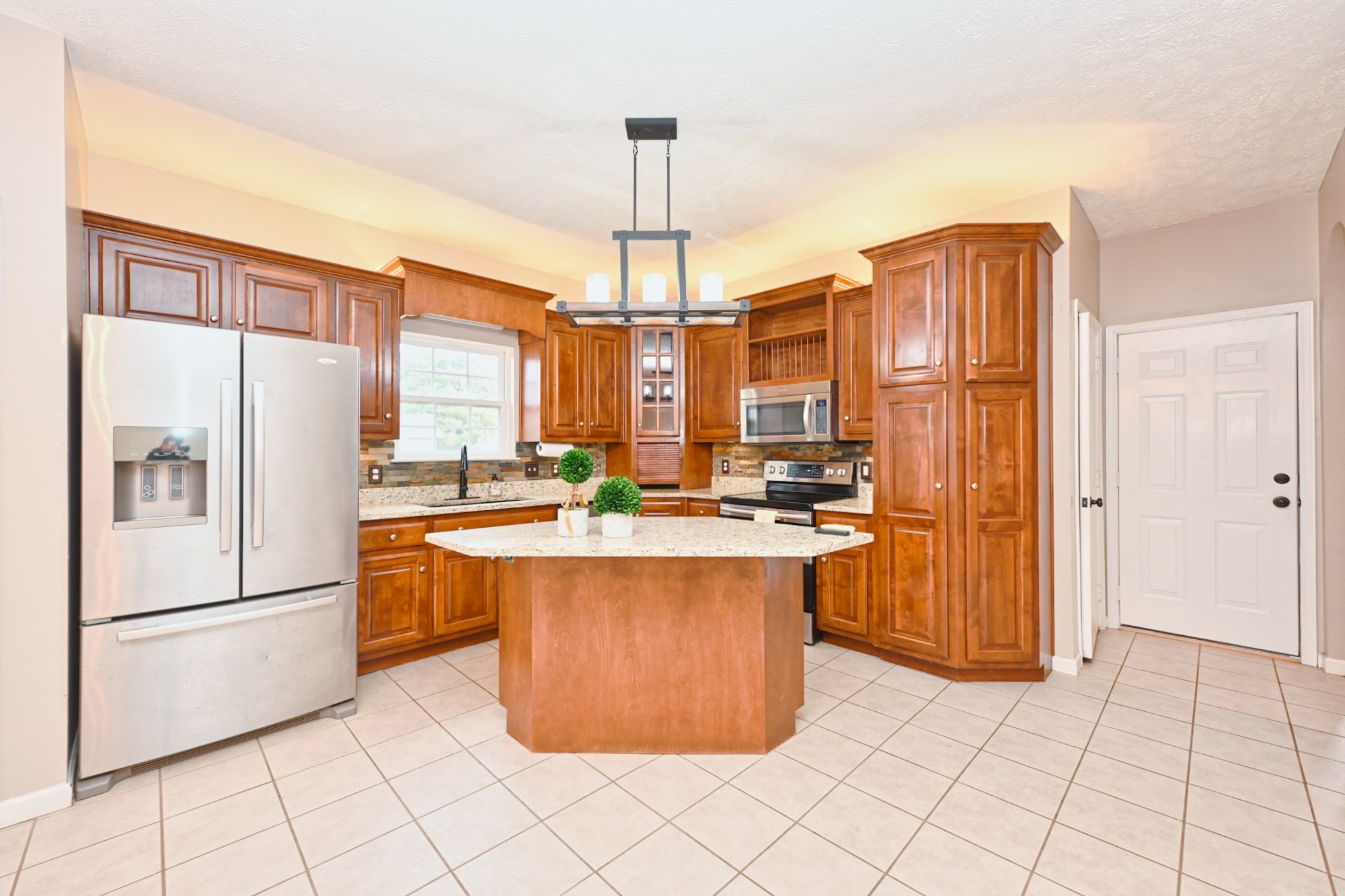 8003 Indian Ridge Blvd Property Photo 8