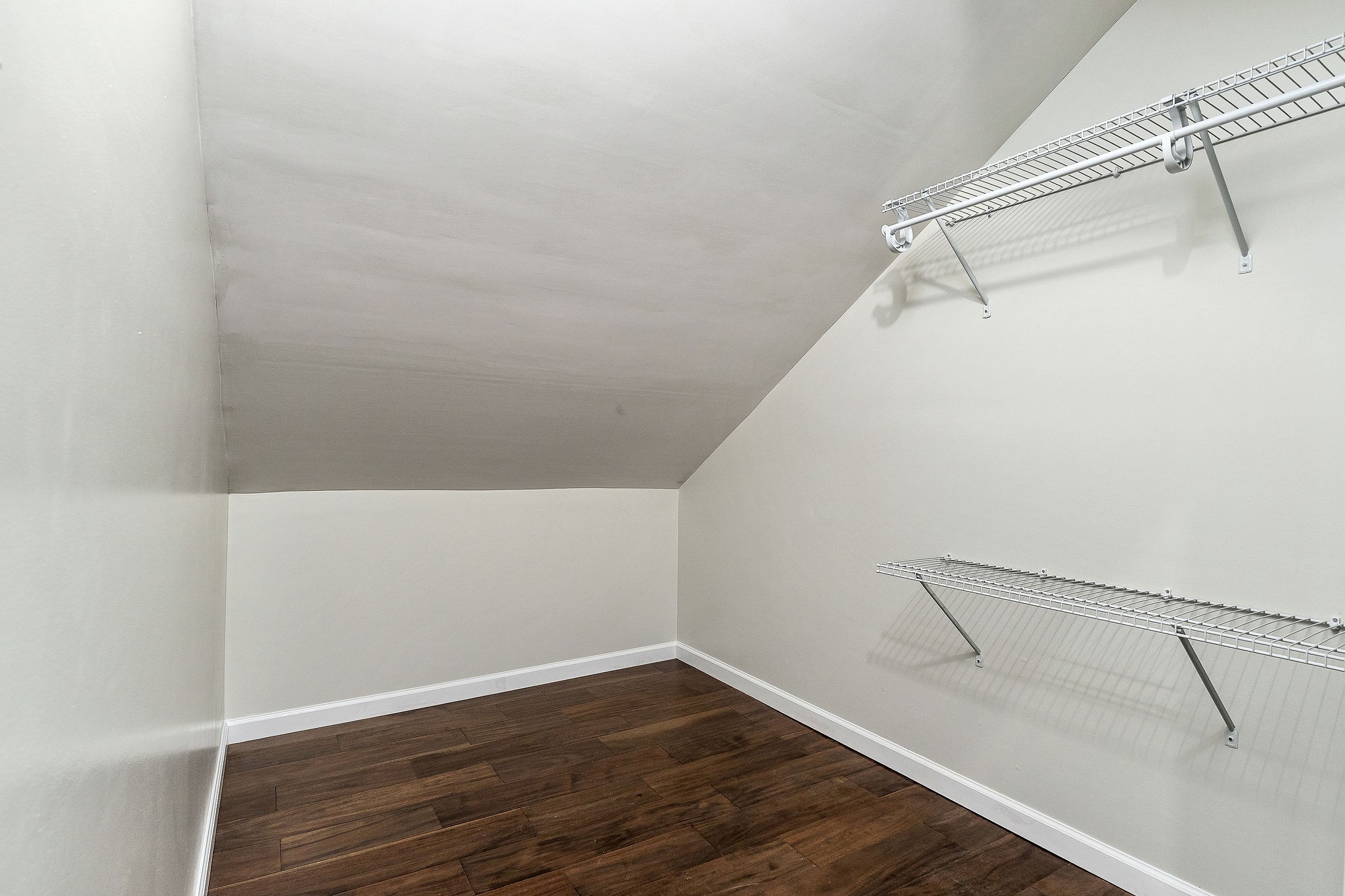 630 N Spring St Property Photo 29