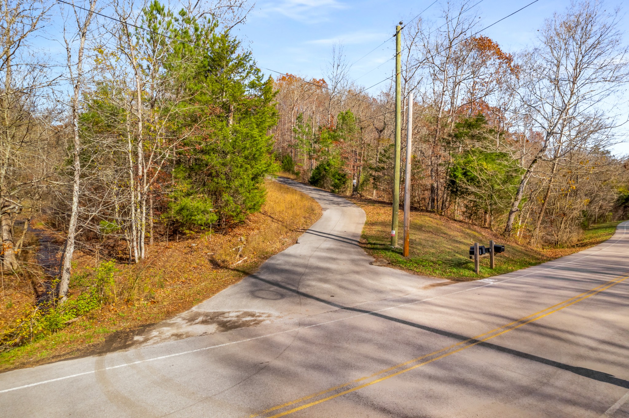 5728 N Lick Creek Rd Property Photo 1