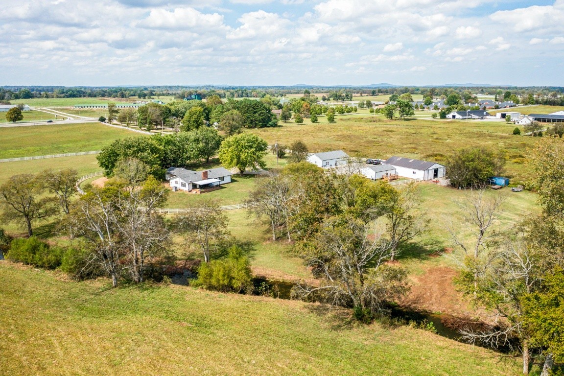 3124 Hwy 231 North Property Photo 4