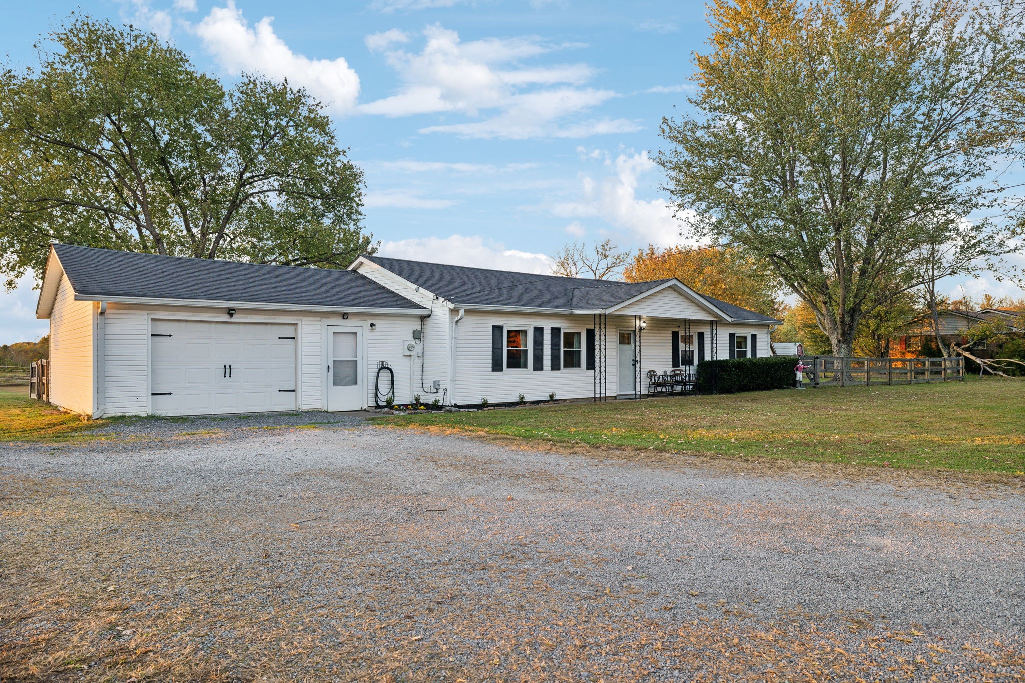 2236 Highway 76 Property Photo 2