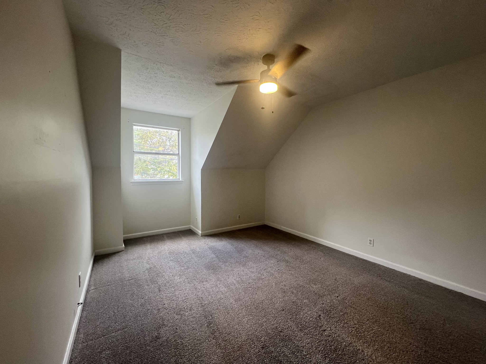 3237 Lakeford Dr Property Photo 8