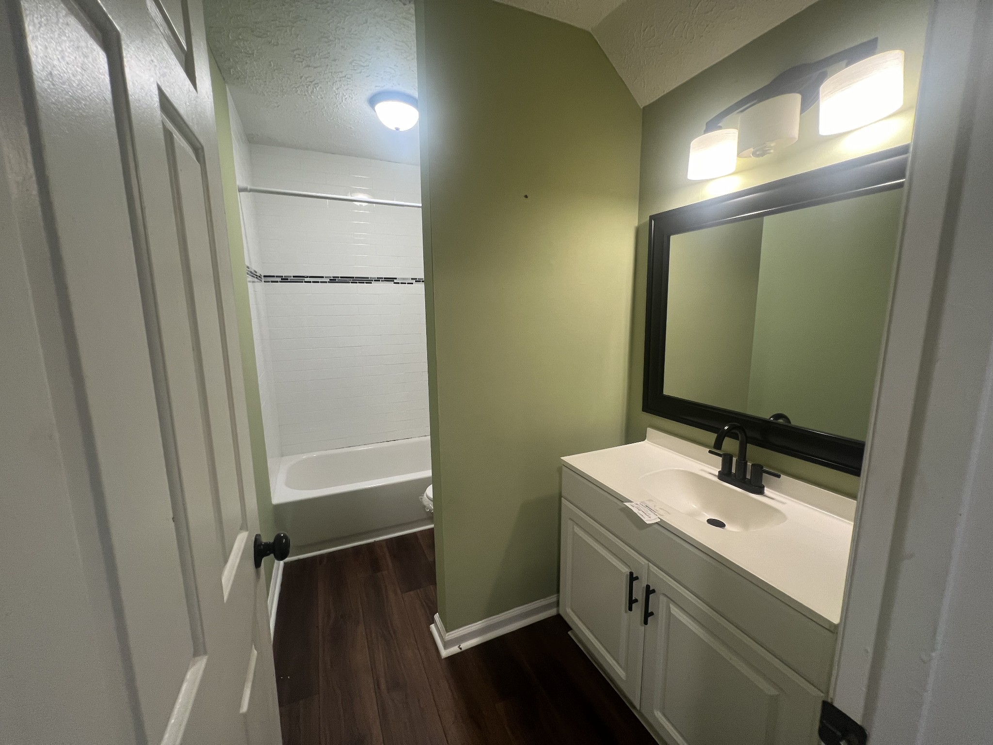 3237 Lakeford Dr Property Photo 9