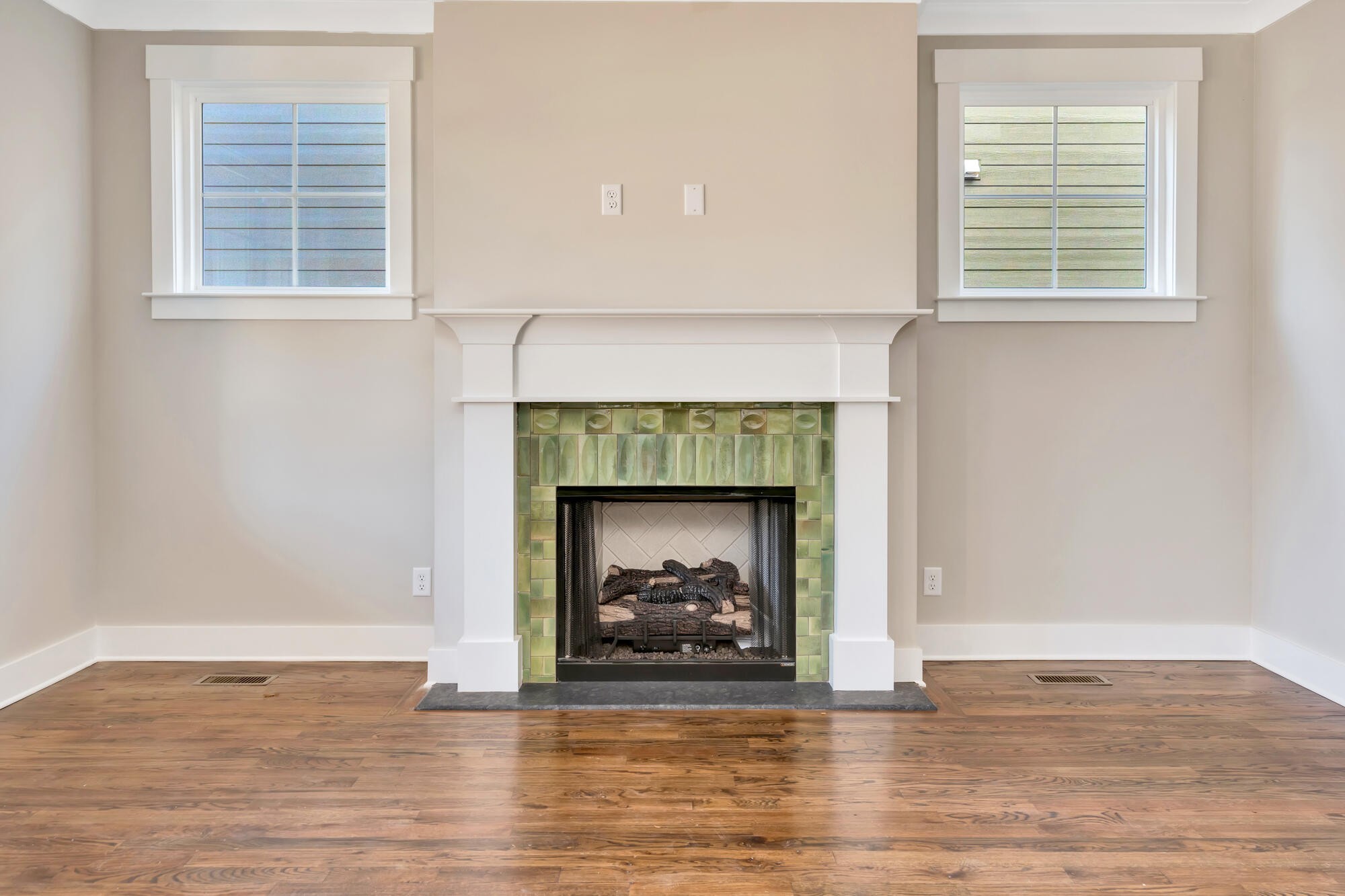 1297 Thomas Avenue Property Photo 6