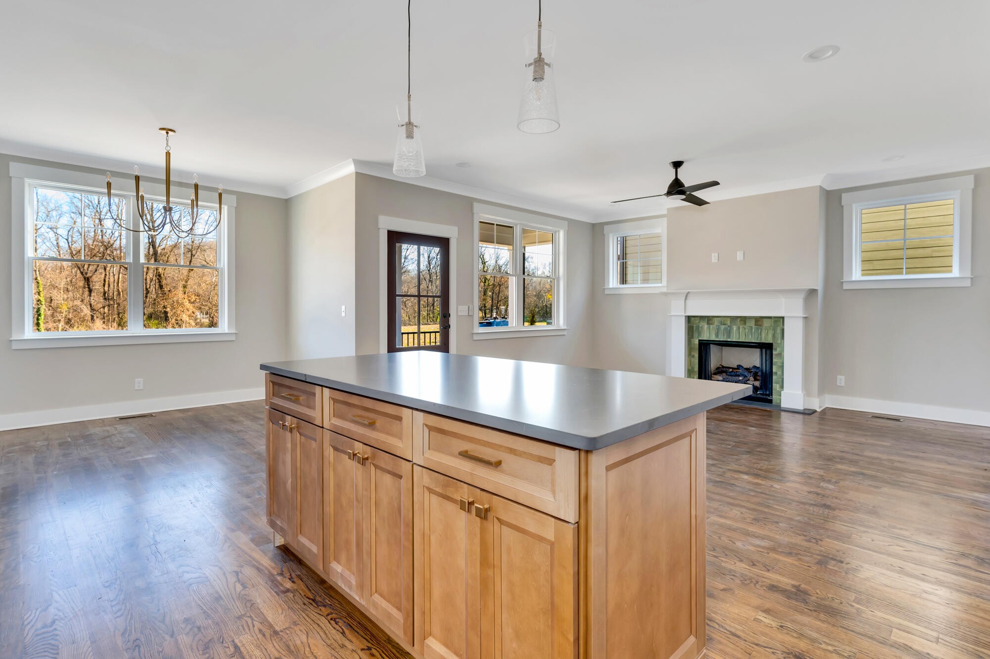 1297 Thomas Avenue Property Photo 10