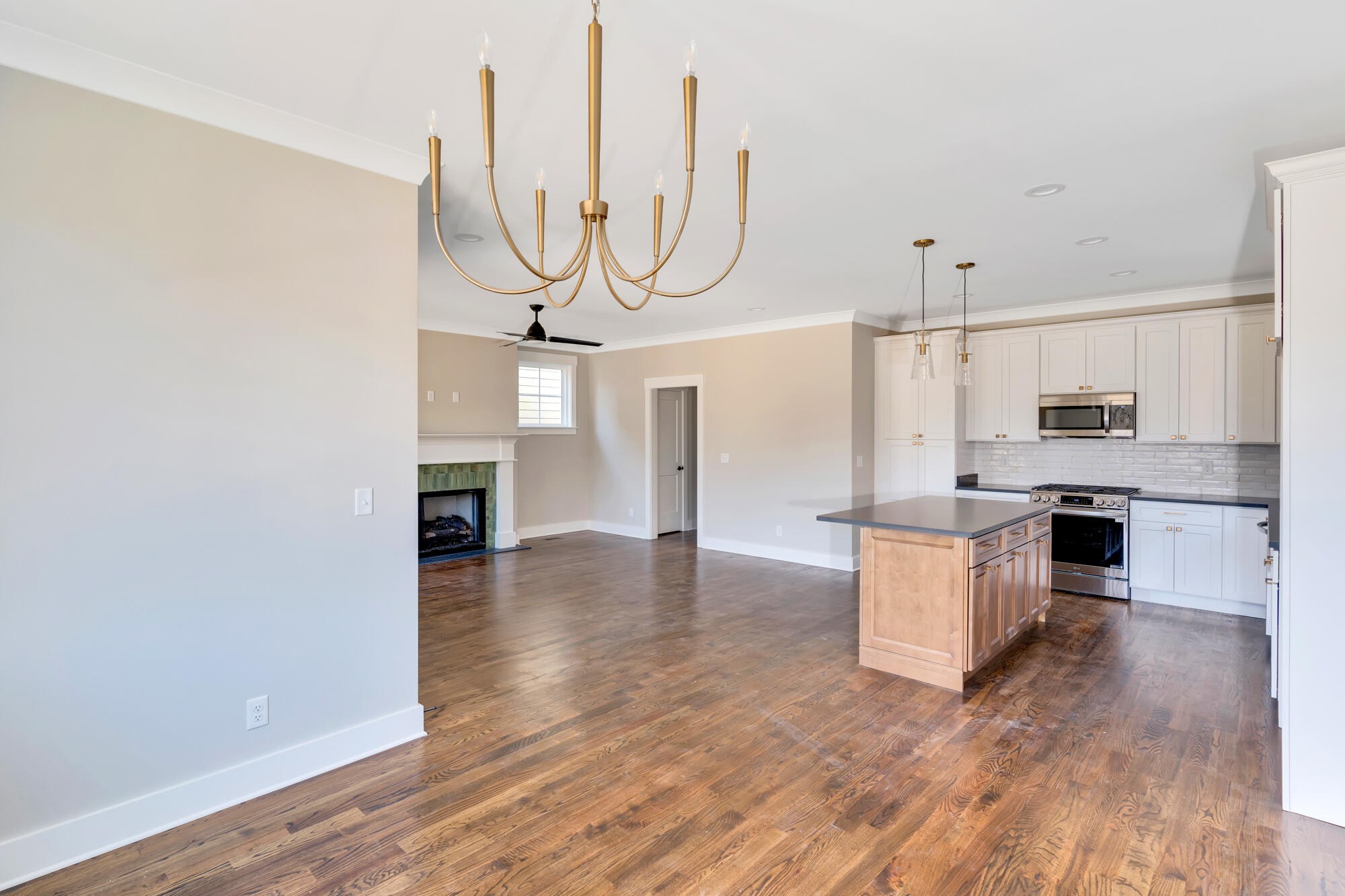 1297 Thomas Avenue Property Photo 12