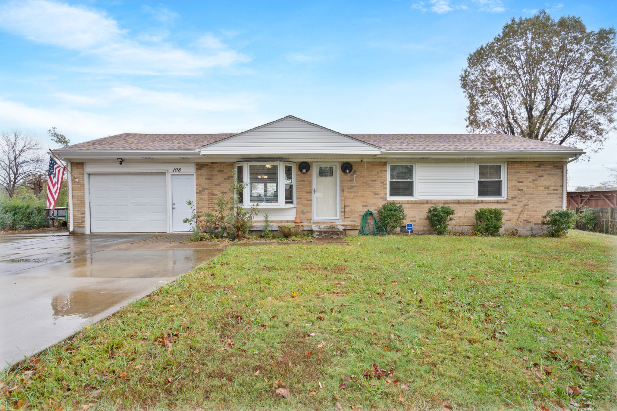 108 Peggy Dr Property Photo 3