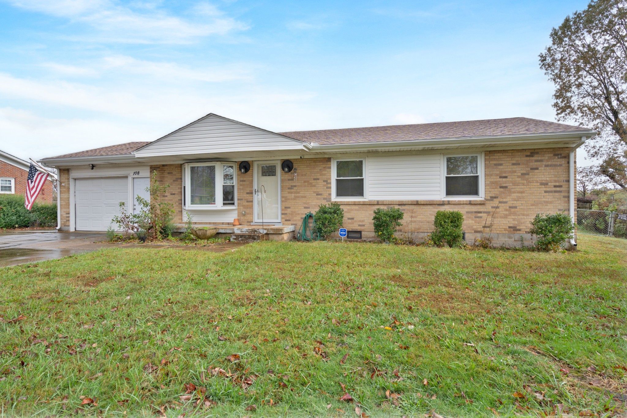 108 Peggy Dr Property Photo 4