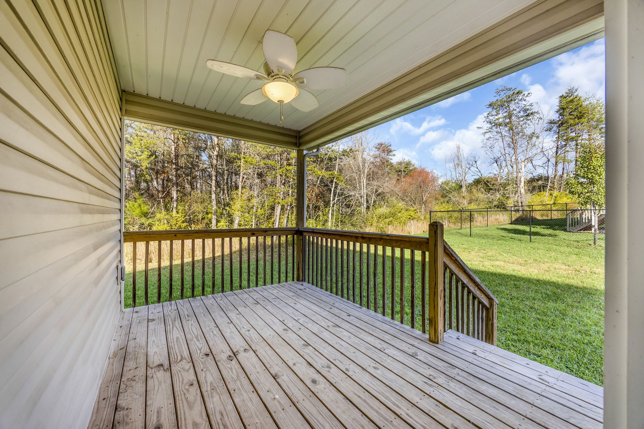 56 Capitol Dr Property Photo 24