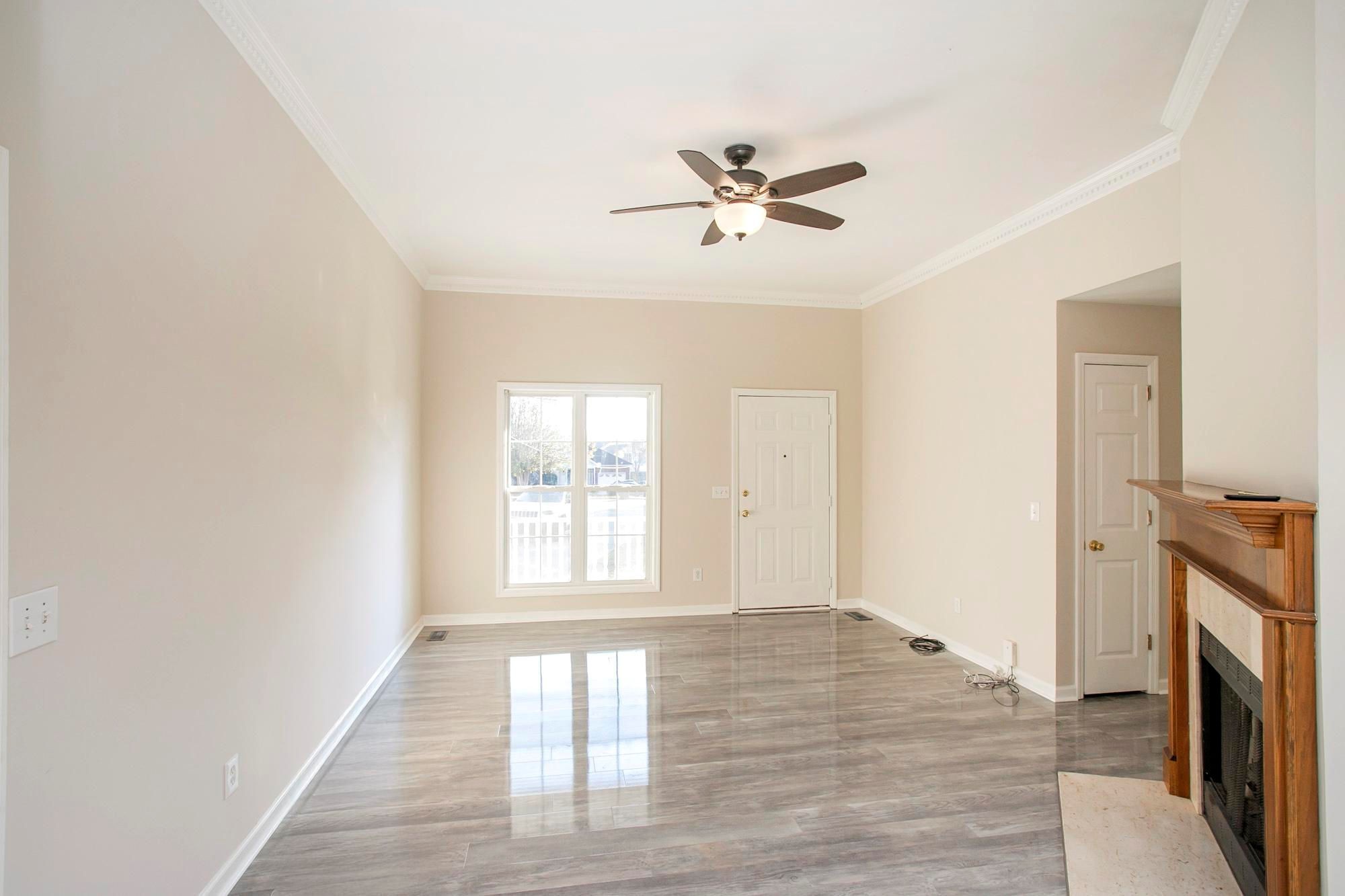 909 Avery Green Ct Property Photo 11