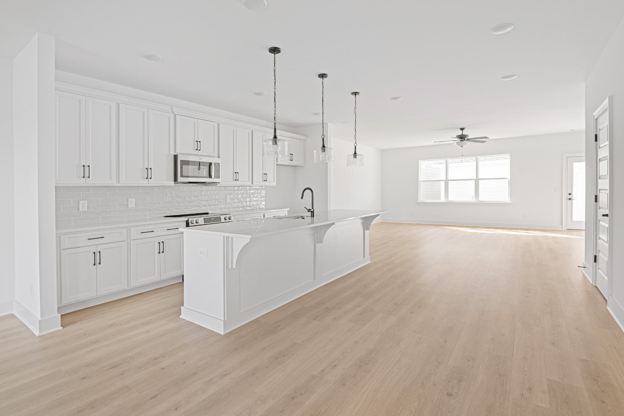 5065 Greentree Property Photo 6