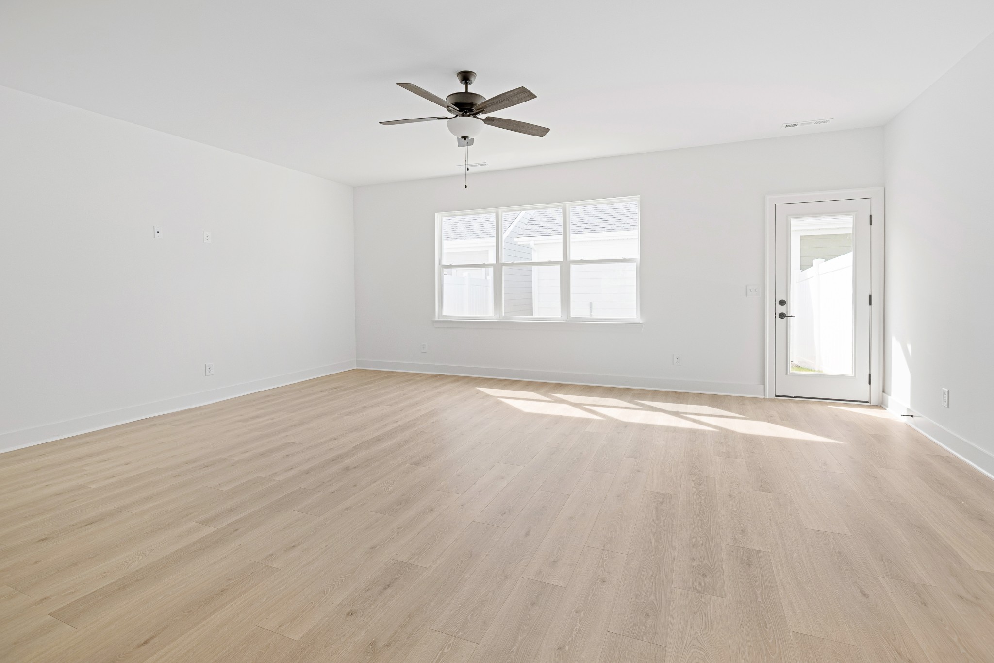 5065 Greentree Property Photo 9
