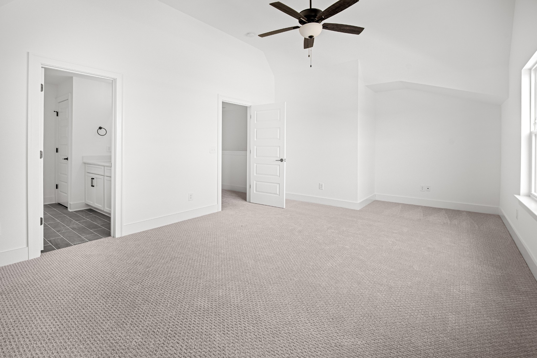 5065 Greentree Property Photo 14