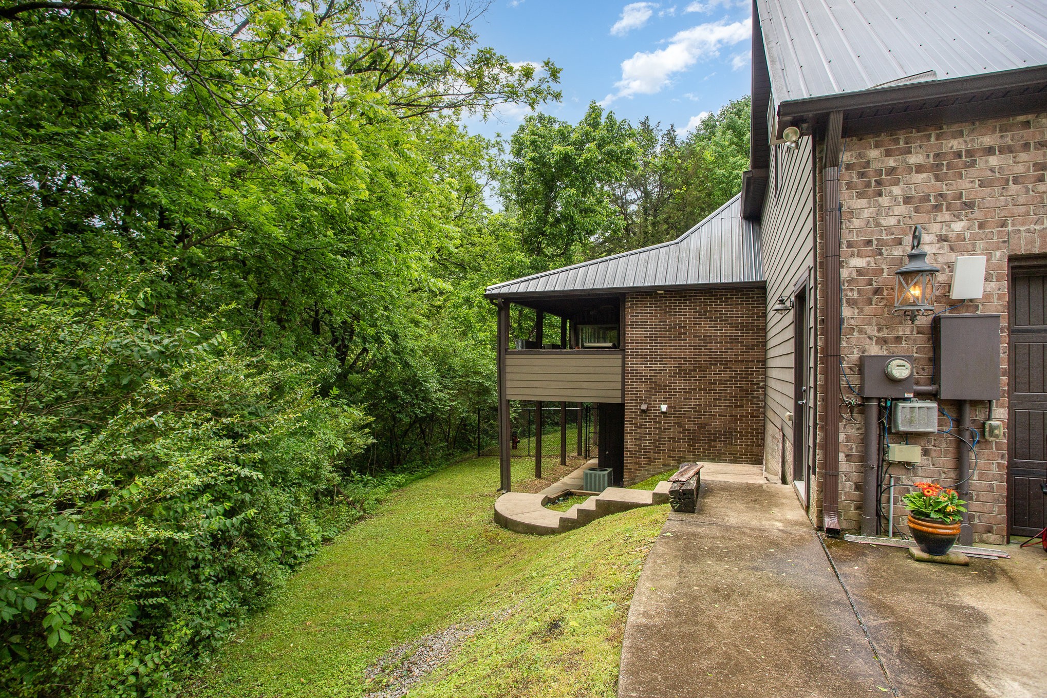 884 Pinnacle Hill Rd Property Photo 44