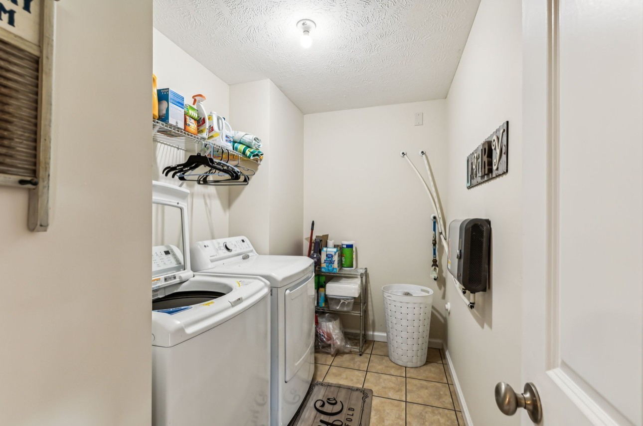 50 Greenwood Rd Property Photo 9