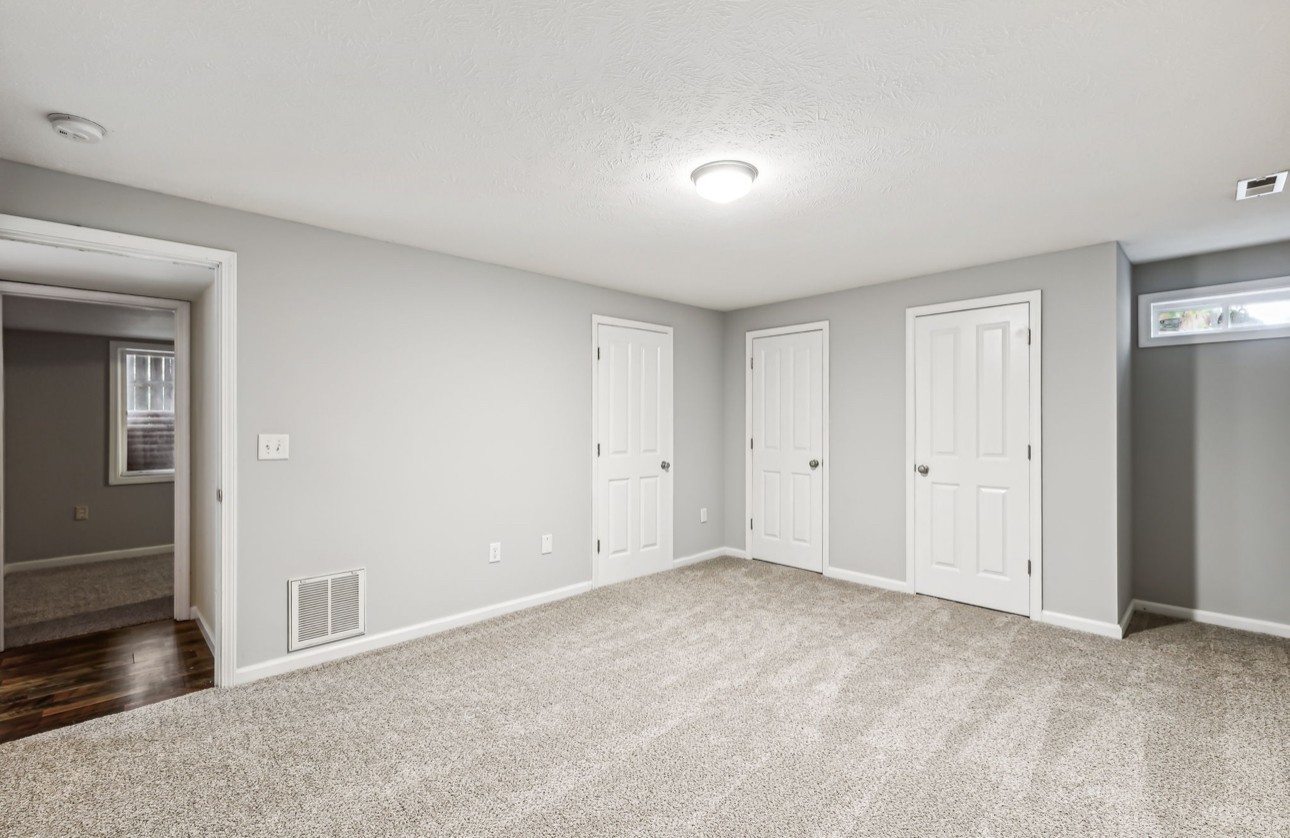 50 Greenwood Rd Property Photo 25