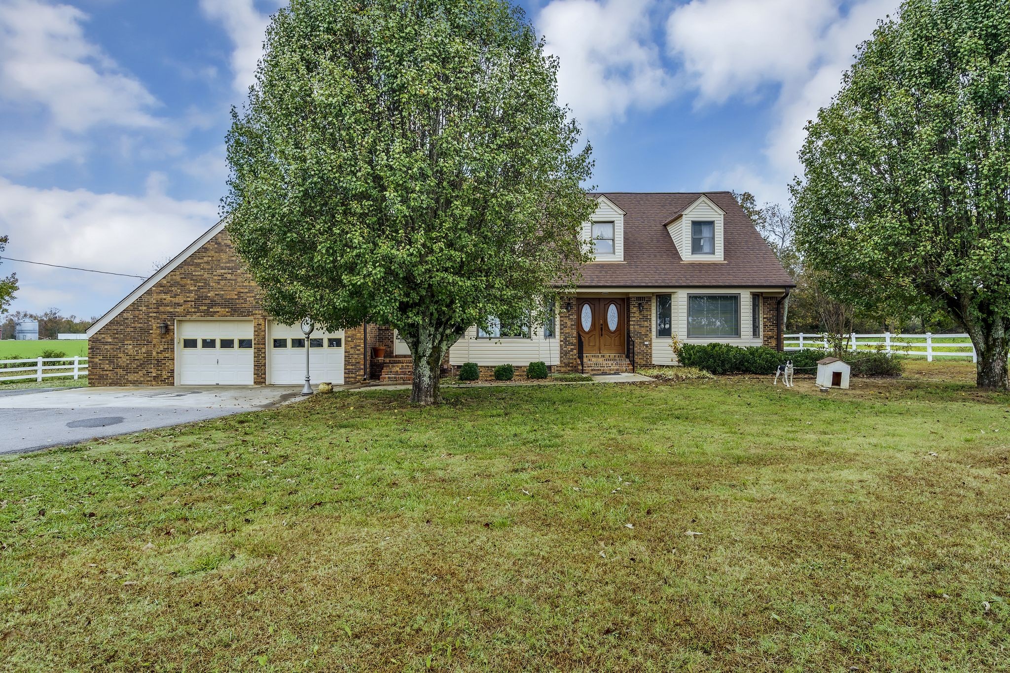700 Howell Hill Rd Property Photo 12