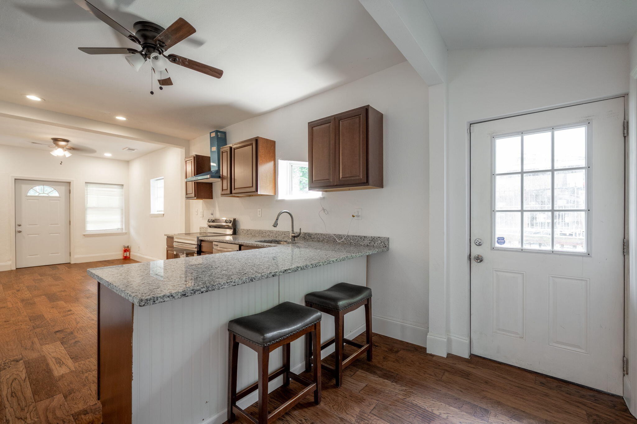 800 Tunnel Boulevard Property Photo 6