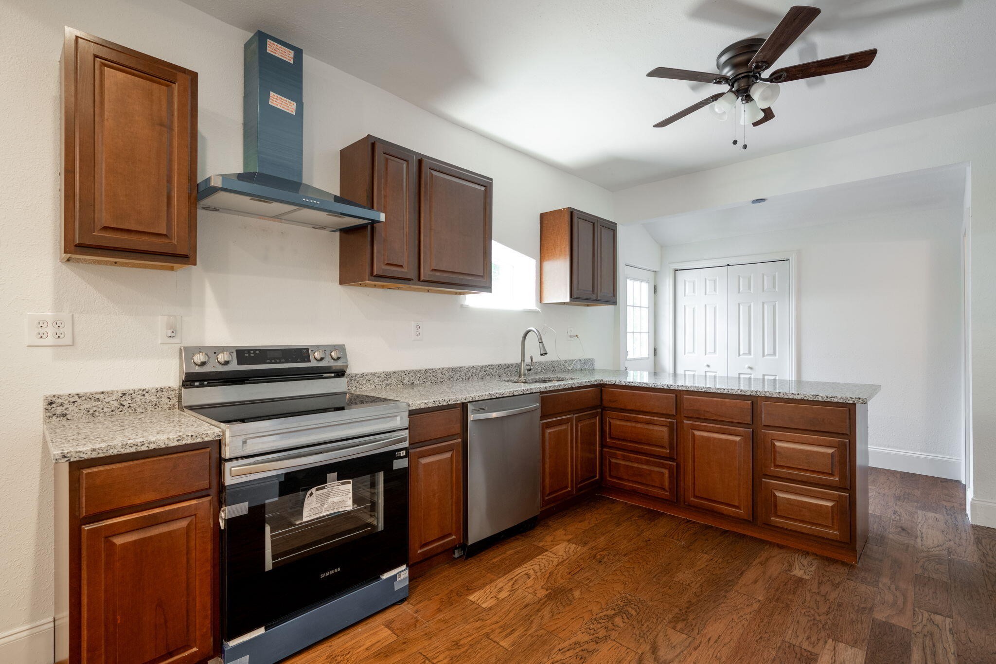 800 Tunnel Boulevard Property Photo 7