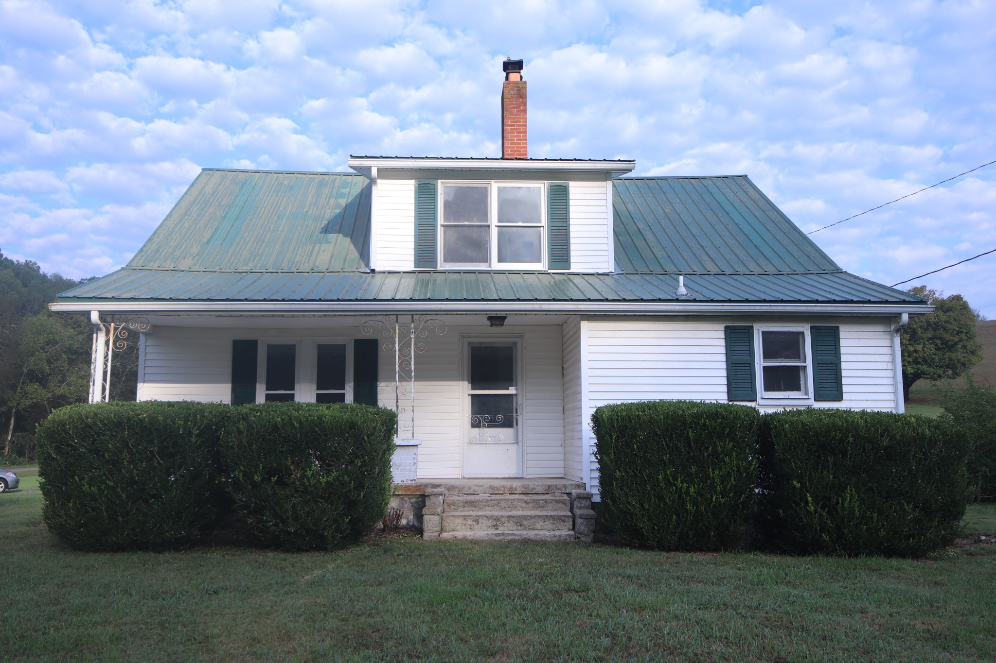 60 Riddle Rd Property Photo 2