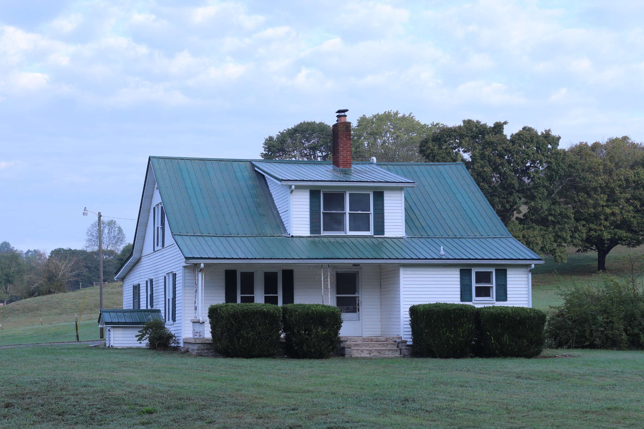 60 Riddle Rd Property Photo 3