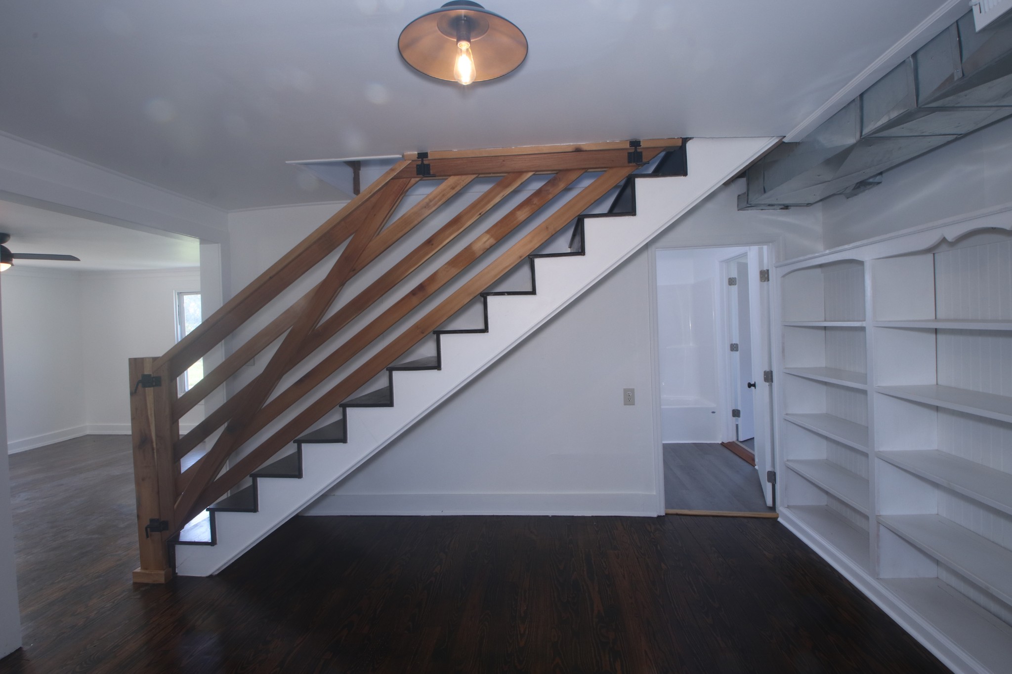 60 Riddle Rd Property Photo 16