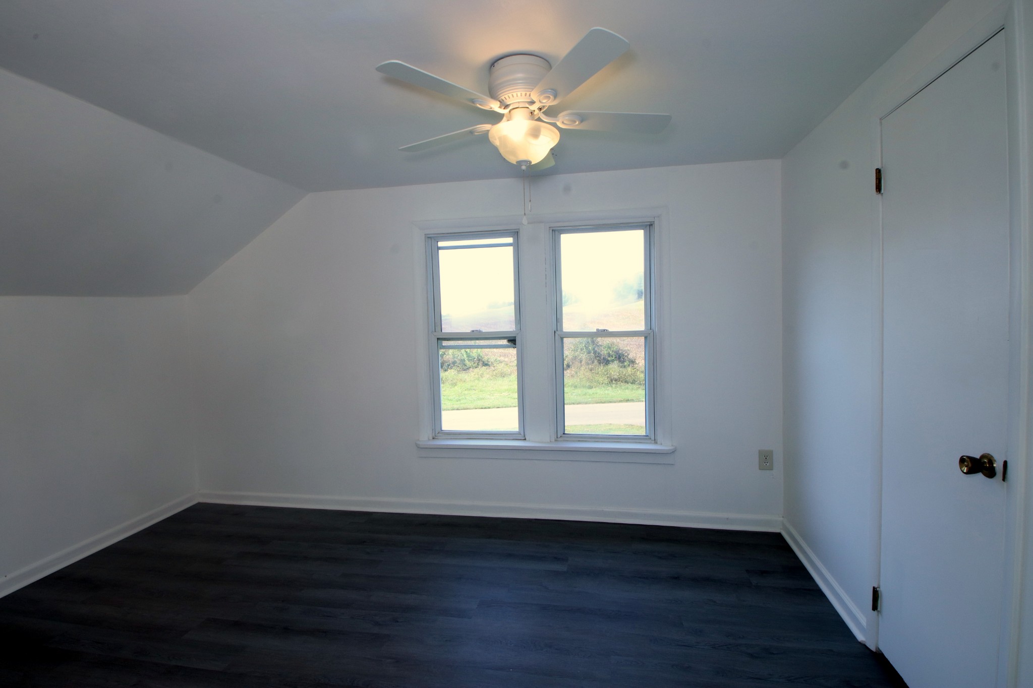 60 Riddle Rd Property Photo 44