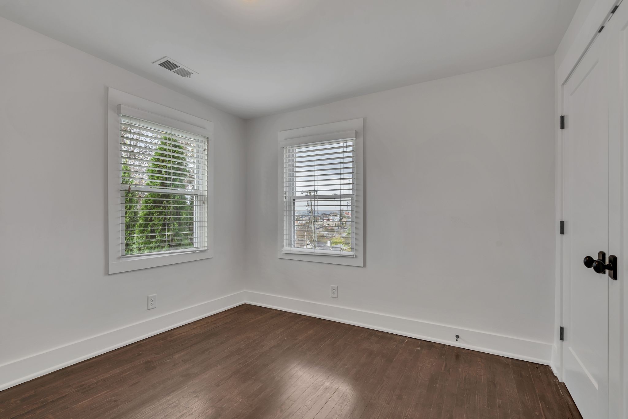 300 35th Ave, N Property Photo 66
