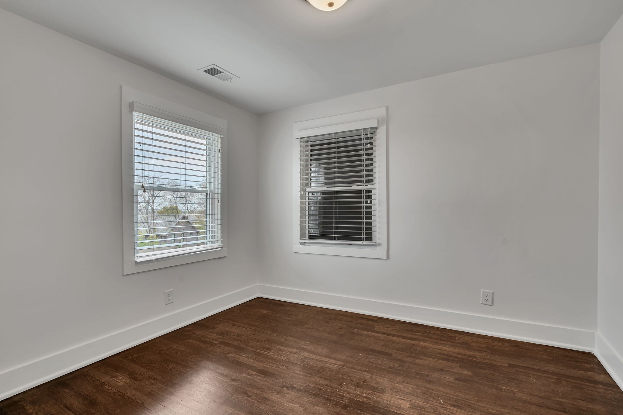 300 35th Ave, N Property Photo 67