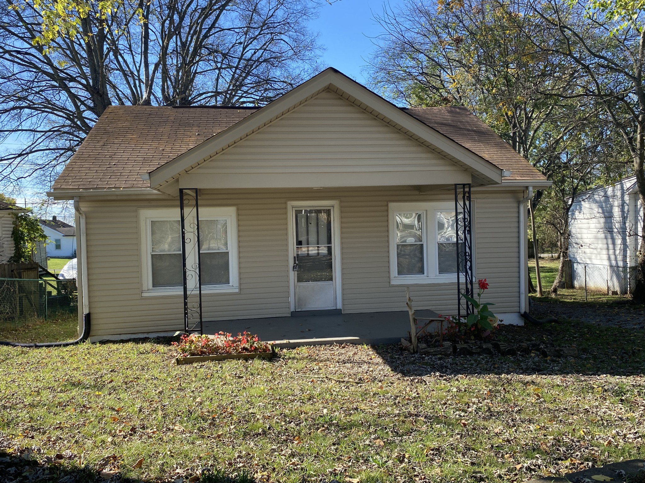 4335 Woods St Property Photo 2
