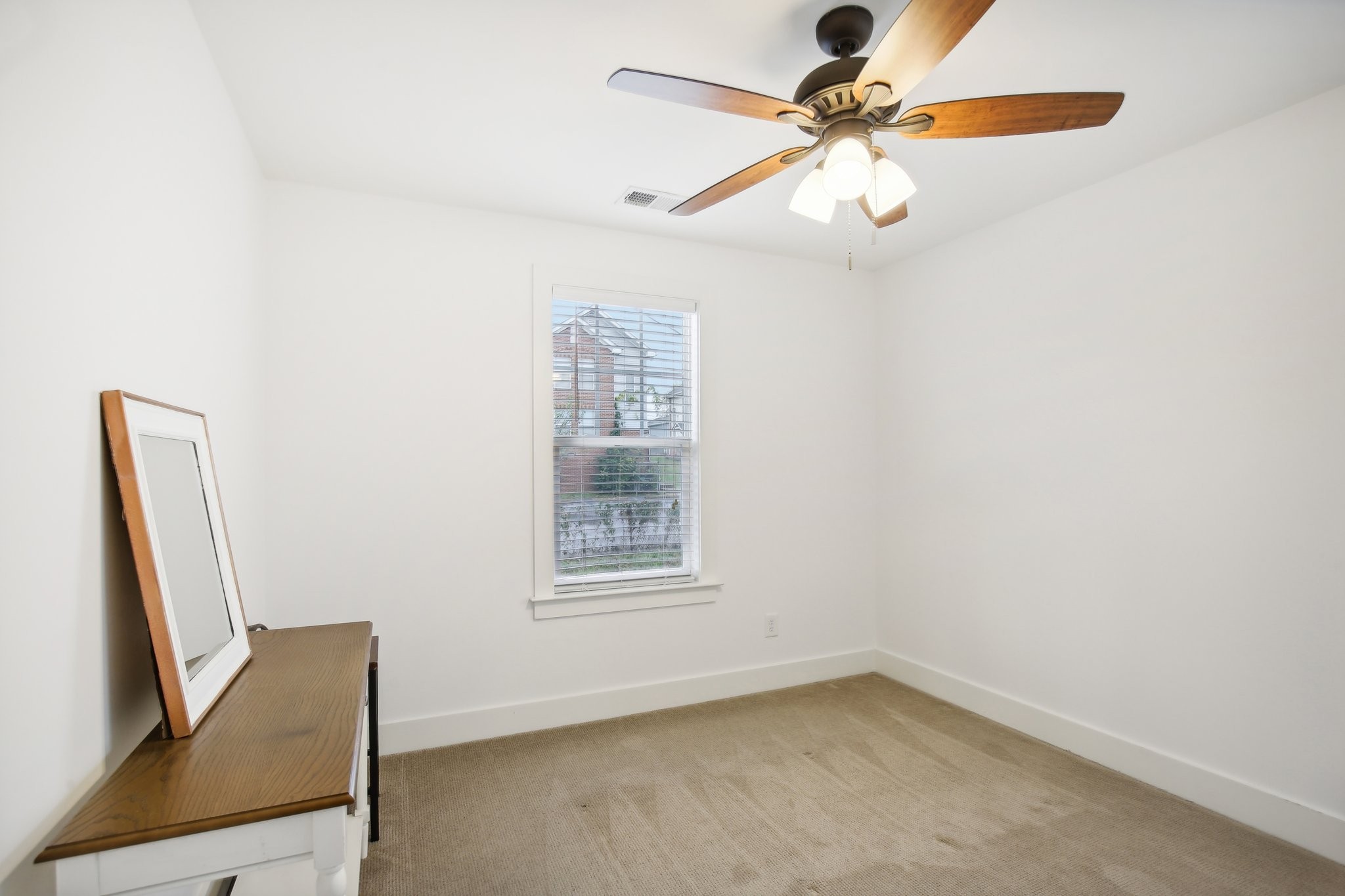 1719b Nubell St Property Photo 16
