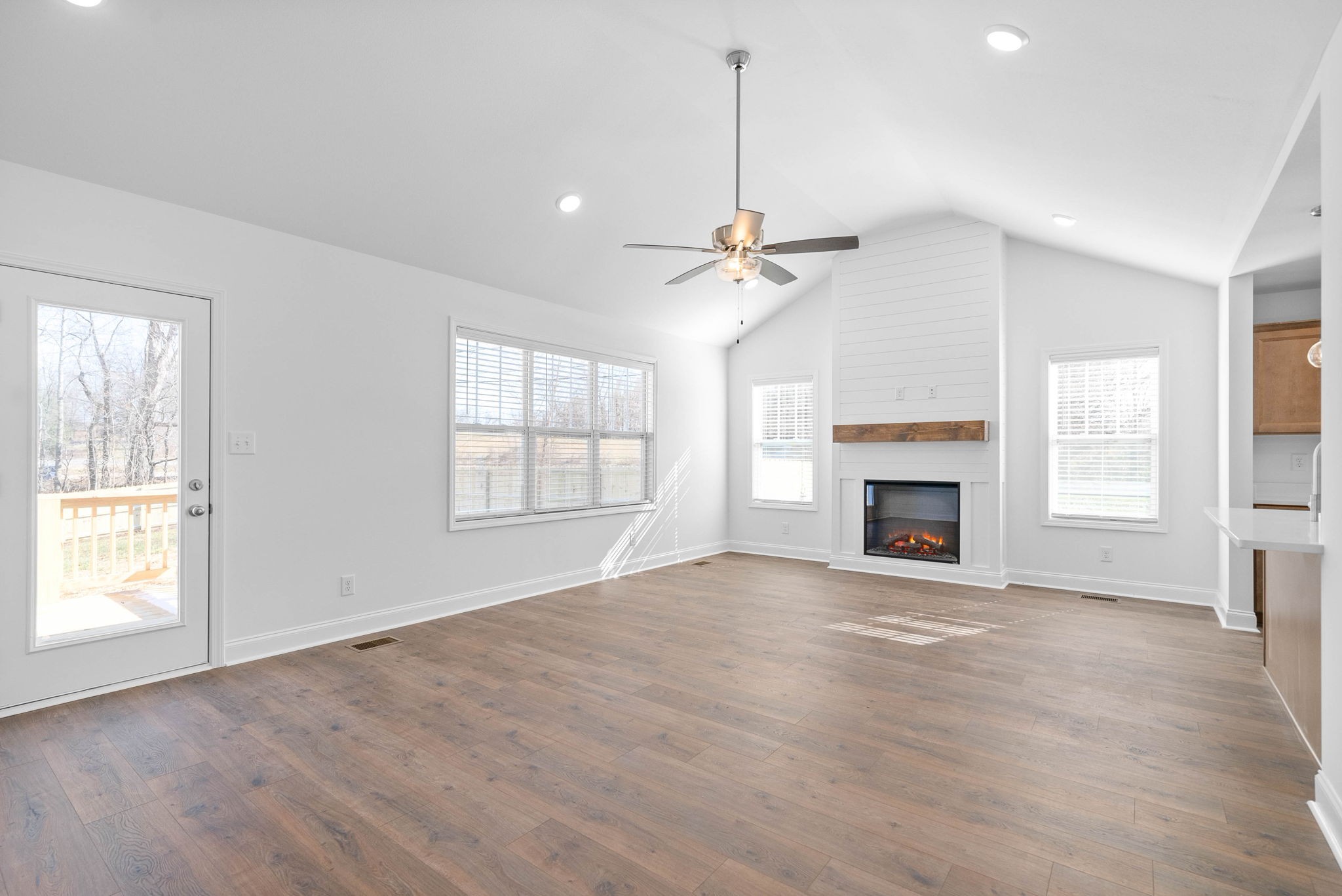 1301 Harmon Lane Property Photo 5